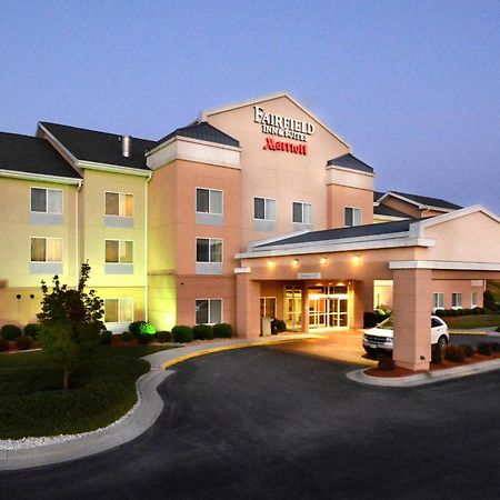 Fairfield Inn & Suites Вайтвілл Екстер'єр фото