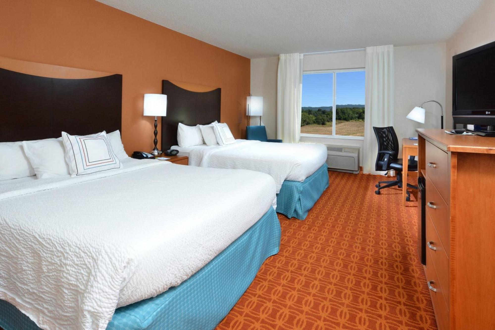 Fairfield Inn & Suites Вайтвілл Екстер'єр фото
